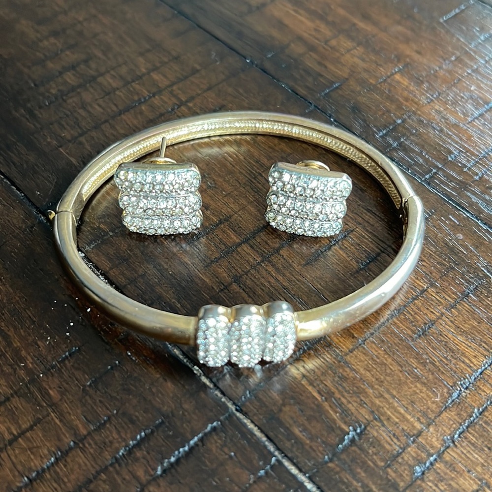 Bangle & Earrings Set Bundle - image 1